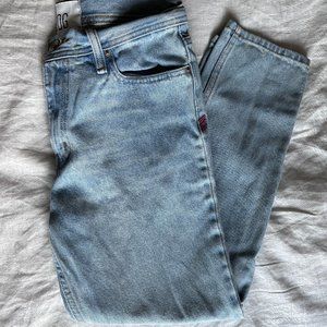BDG Vintage Dad Slim Tapered Fit Jean
